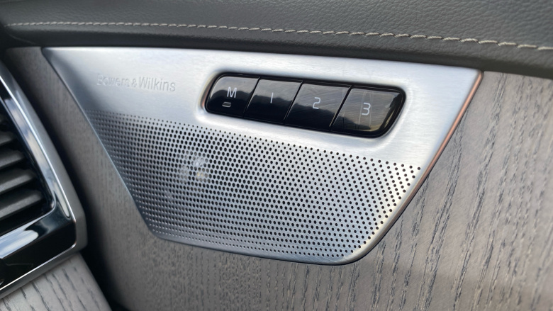 Volvo XC90 2.0 B5P [250] Ultra Dark 5dr AWD Geartronic Petrol Estate